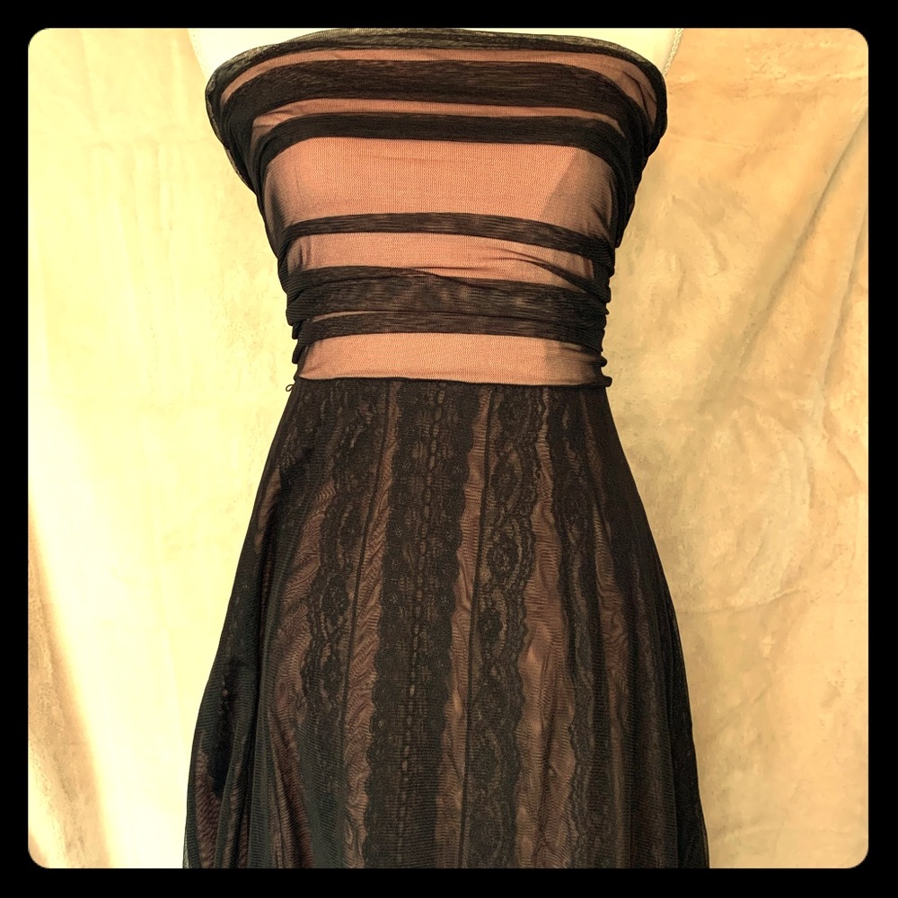Layered lace sleeveless pink and black dress